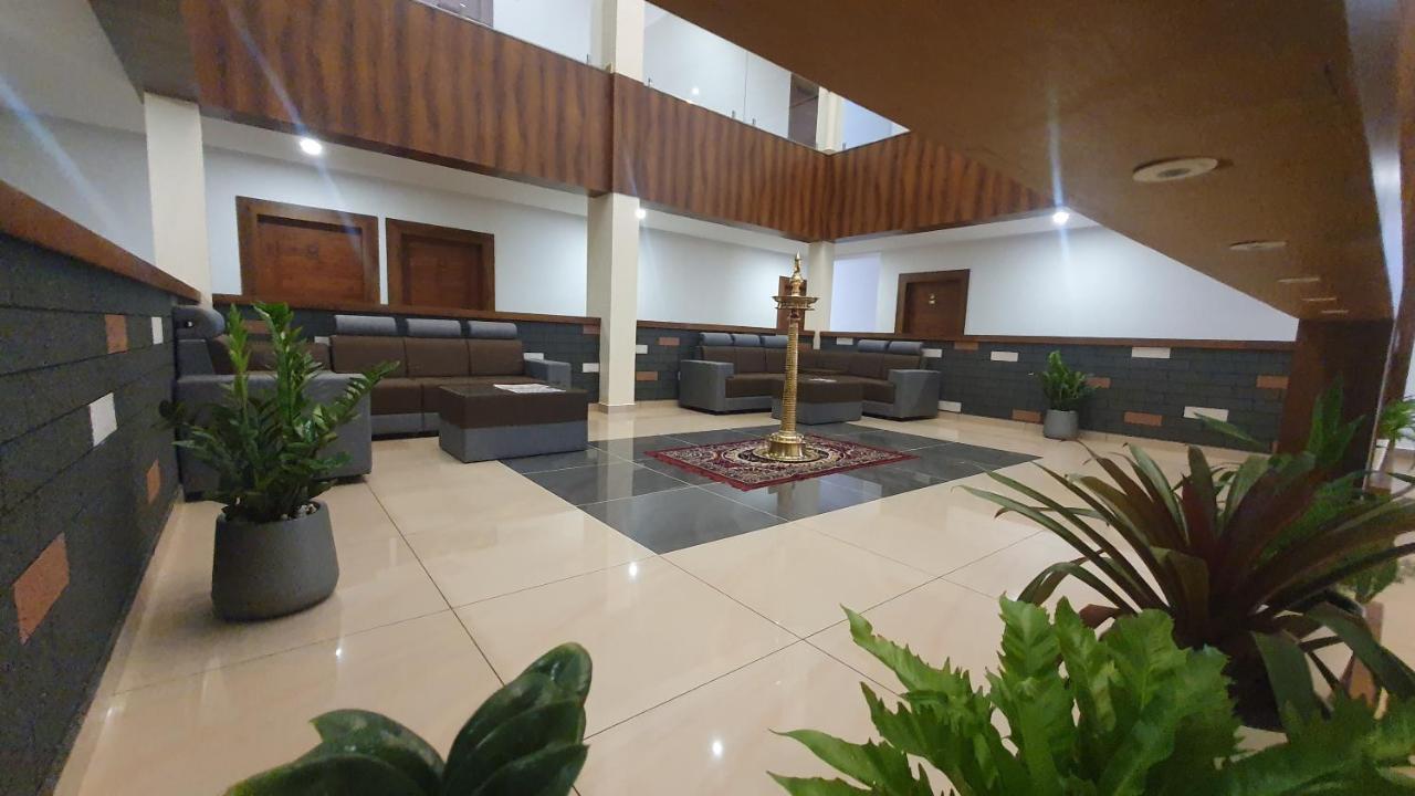 Hotel Woodlark Kattappana Exterior photo
